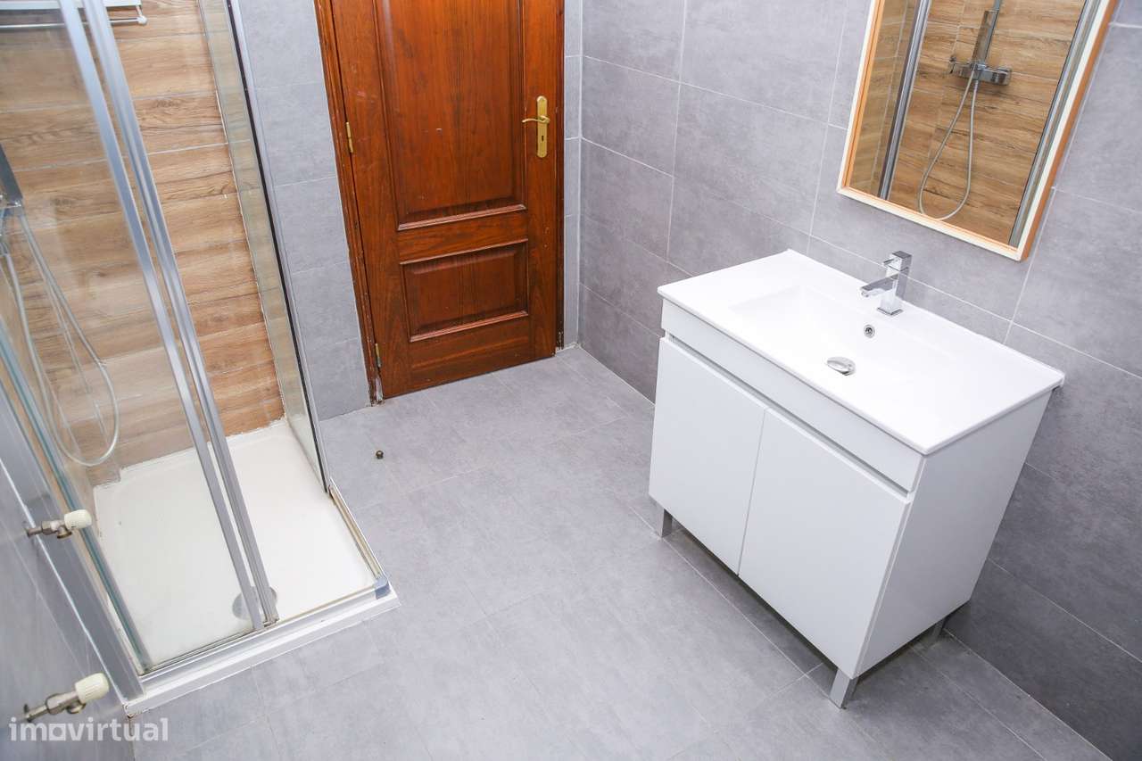 Moradia T4 isolada com logradouro de 2.200m²-25