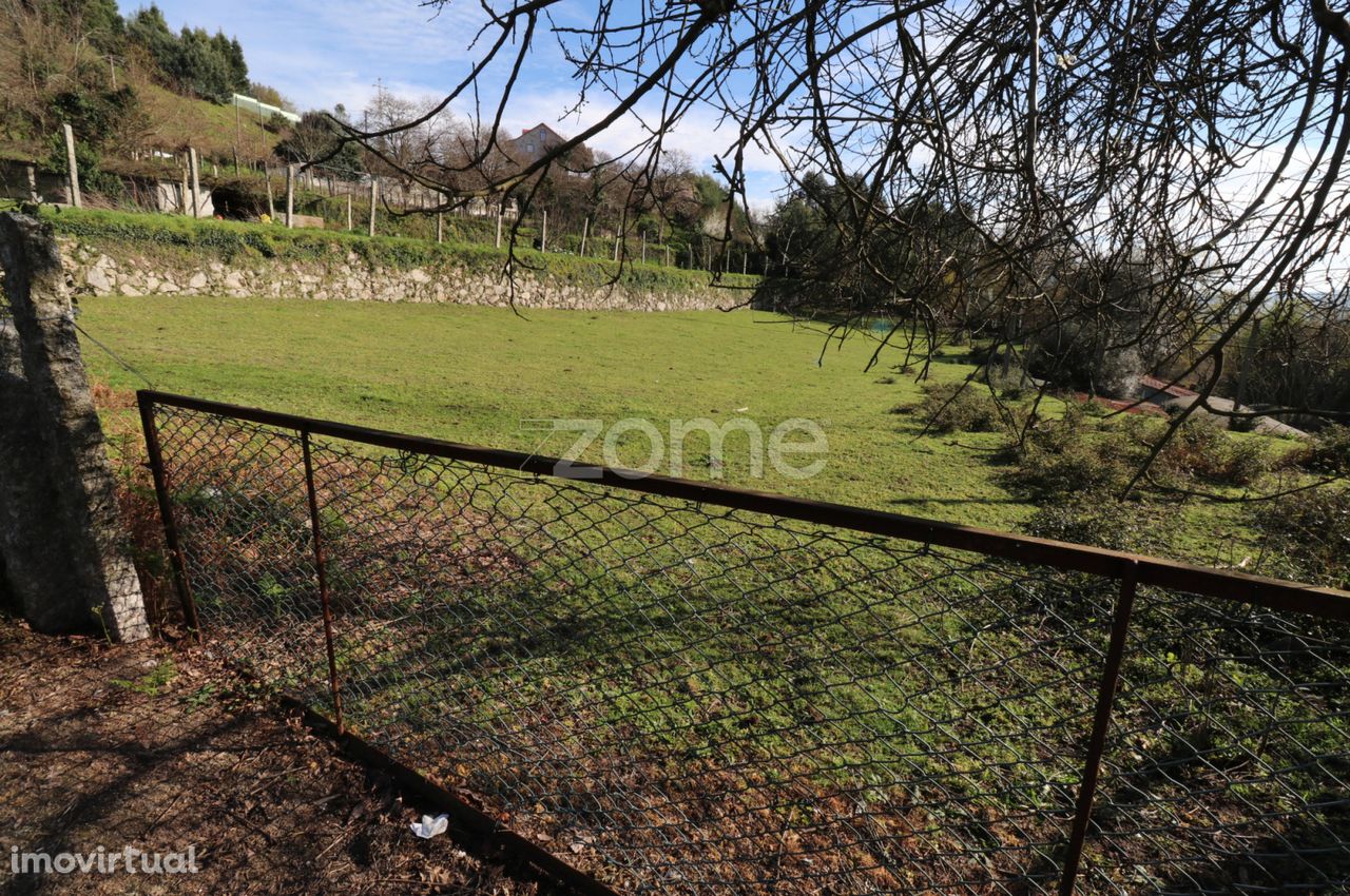 Terreno em Paçô urbanizável