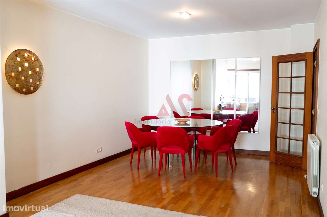 Apartamento T2+1 ao lado da casa da arquitetura em Matosinhos-2