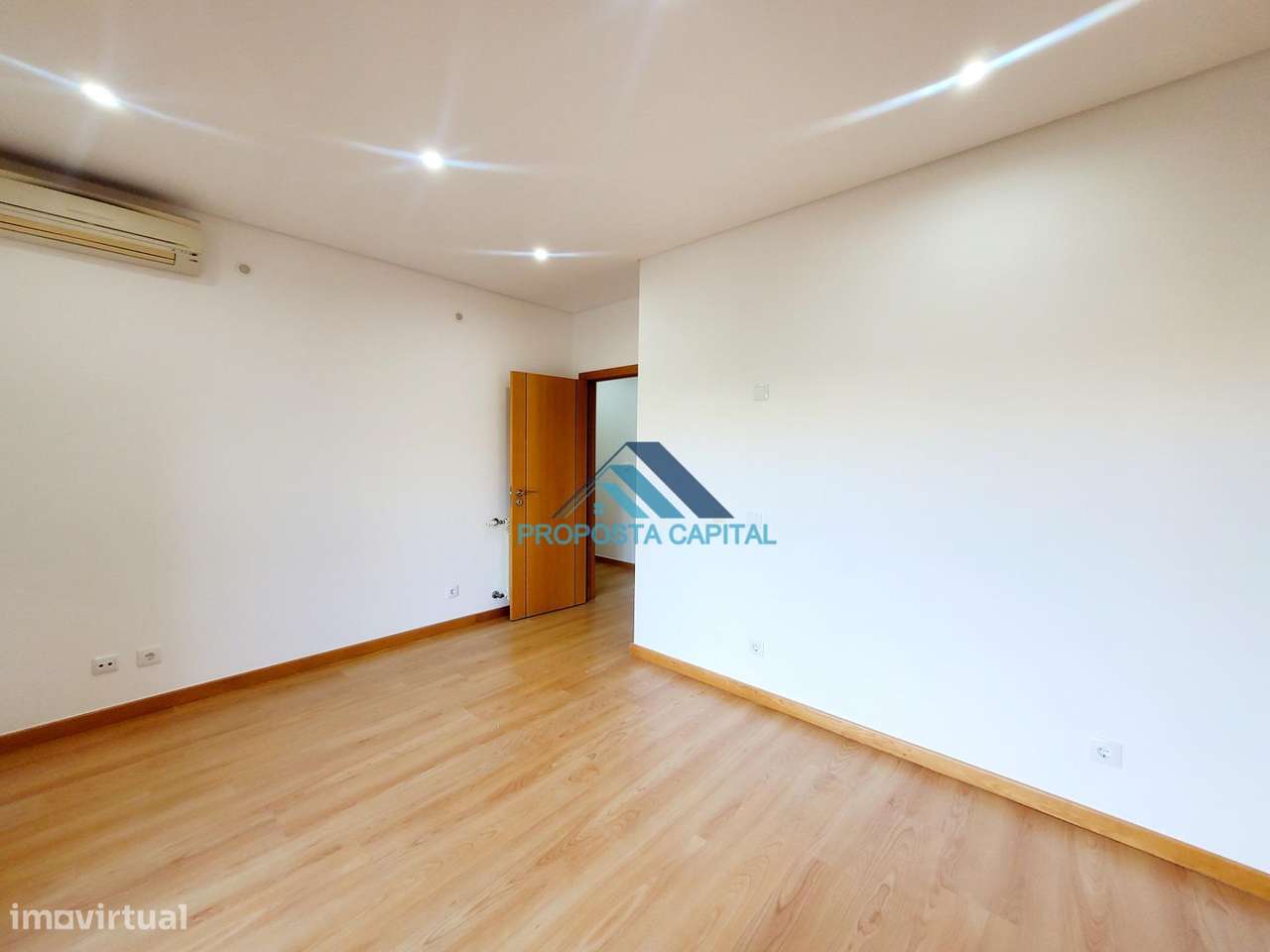 APARTAMENTO T3 C/ 4 LUGARES DE ESTACIONAMENTO | COLINAS DO CRUZEIRO-43