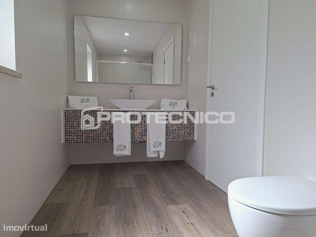 Moradia T4 em Campia-17