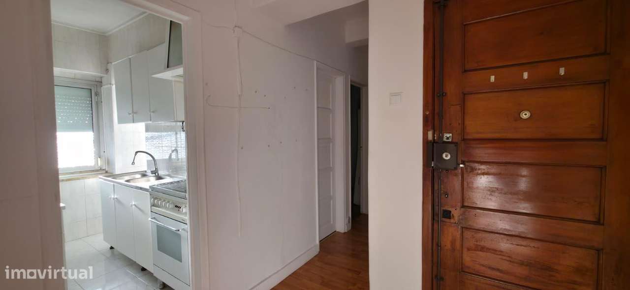 Apartamento T1 localizado na Falagueira-7