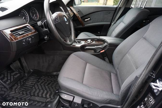 BMW Seria 5 - 8