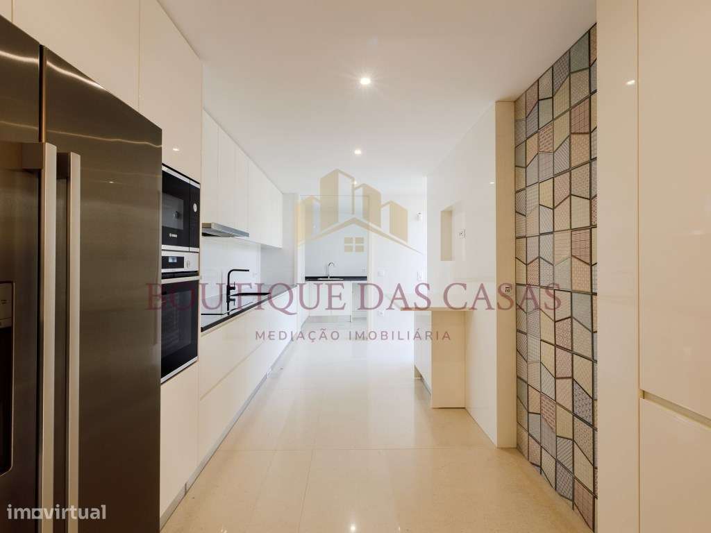 Moradia T5 na Madalena - 2ª linha de Praia - Grande imagem: 4/30