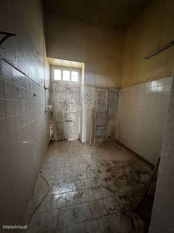 Moradia T4 para venda-13