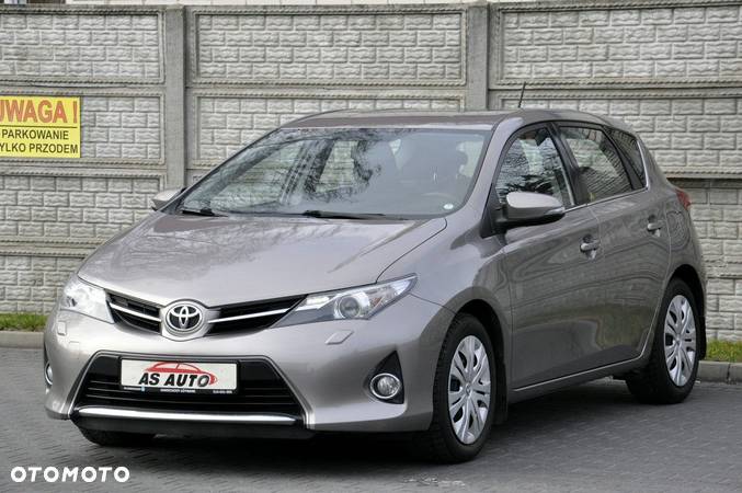 Toyota Auris 1.33 VVT-i Premium Comfort - 18