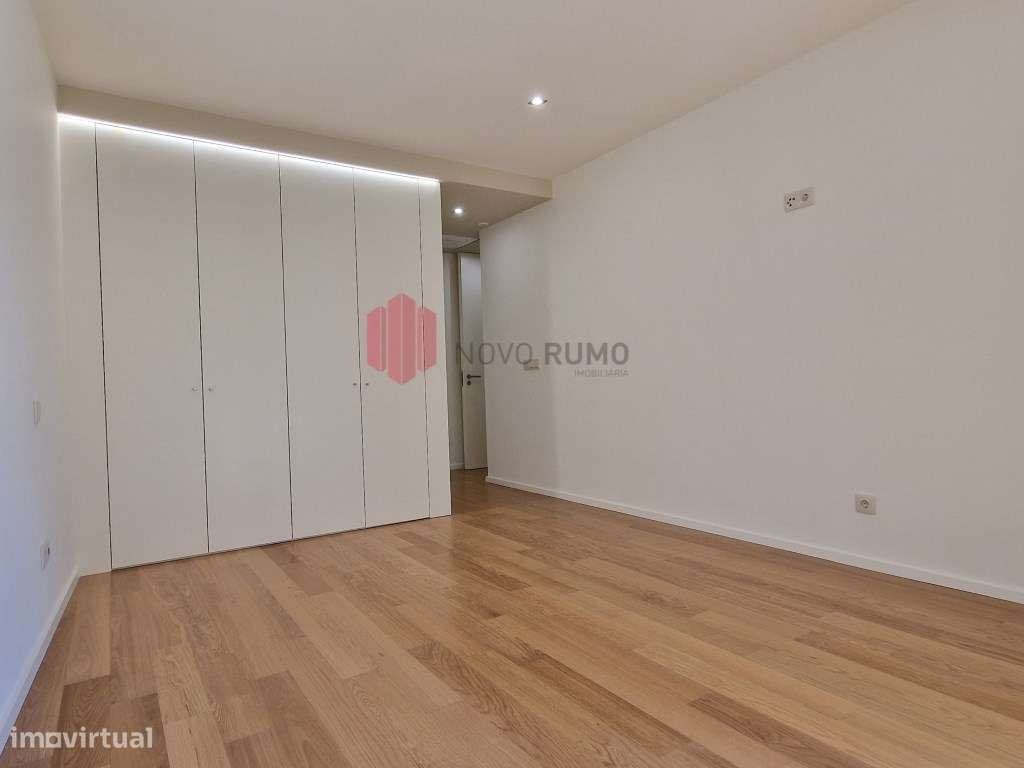 Apartamento T3 novo com terraço no centro da Maia pronto a habitar.-23