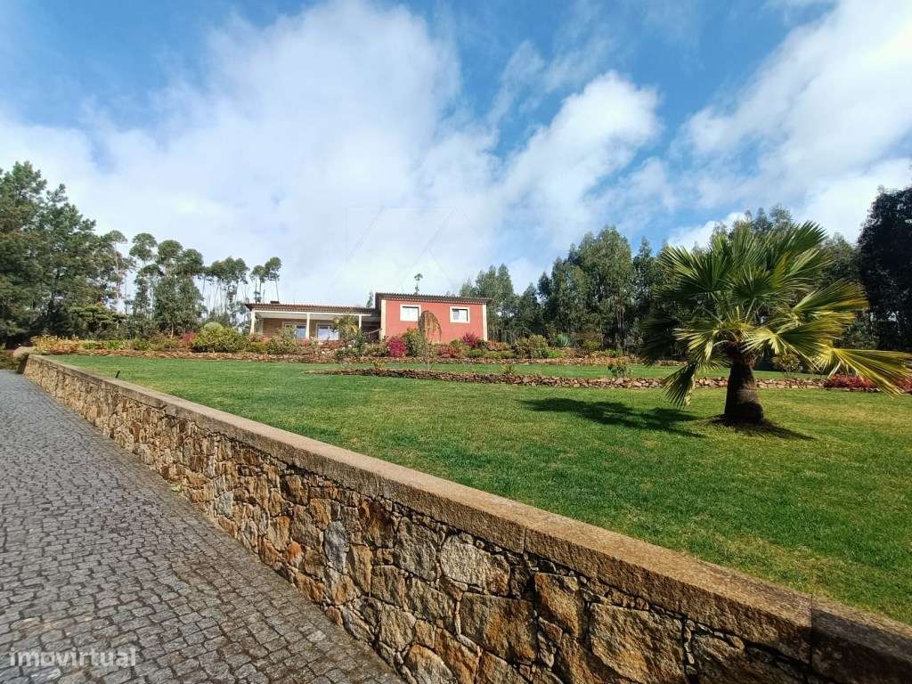 Moradia de Luxo V4 com piscina em Refóios do Lima - Grande imagem: 5/33