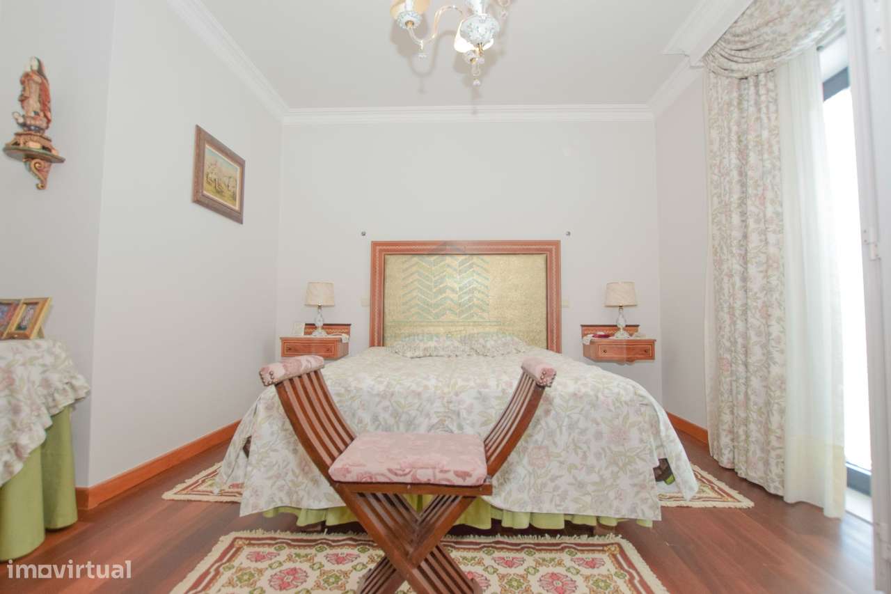 Moradia T3+2 com jardim e logradouro em Quinta da Silvã - Torres Novas-50