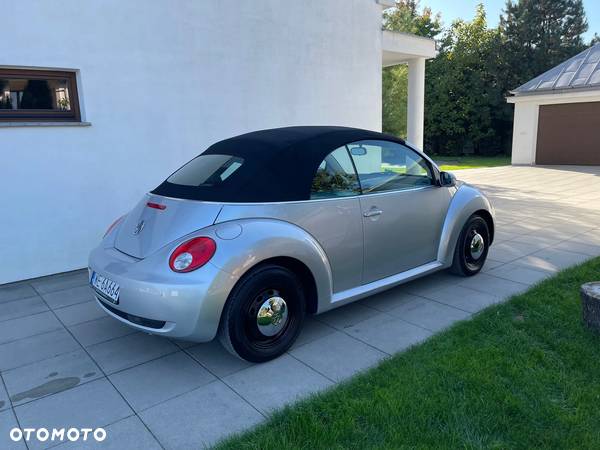 Volkswagen New Beetle 1.6 - 6