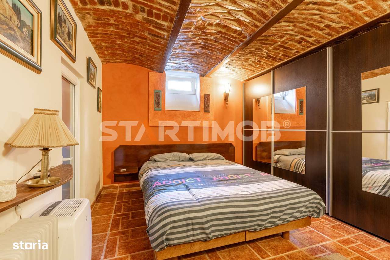 Casa individuala cu parcare Central Brasov - Imagine principală: 4/20