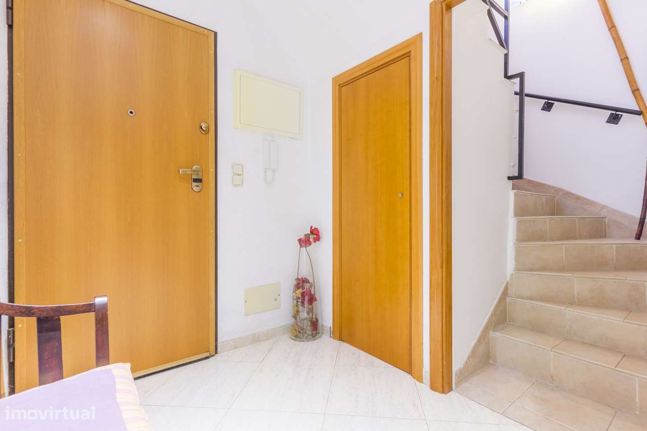 Apartamento T2 Duplex em Algueirão/Mem Martins, Sintra-8