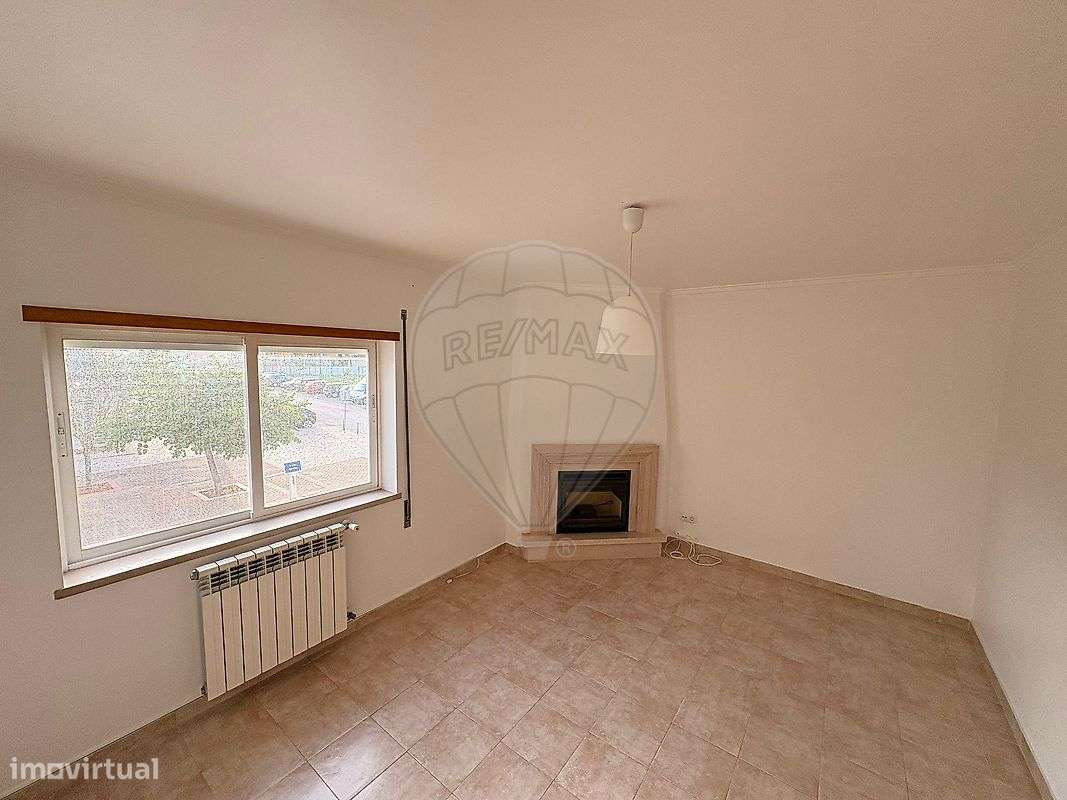 Apartamento T2 para arrendamento - Grande imagem: 1/4