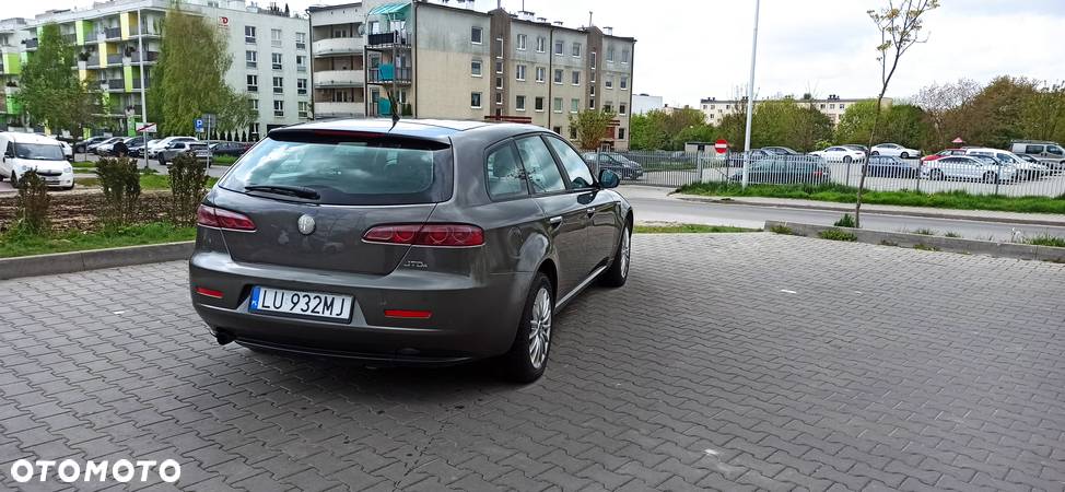 Alfa Romeo 159 - 10