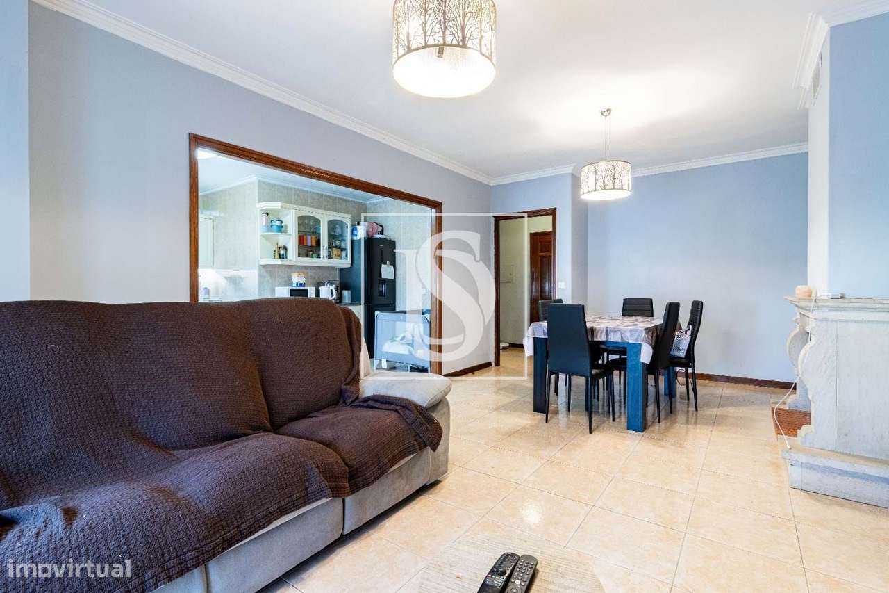 Apartamento T3 em Vila Nova de Gaia – Luminoso e Mobilado Oportunidade-18