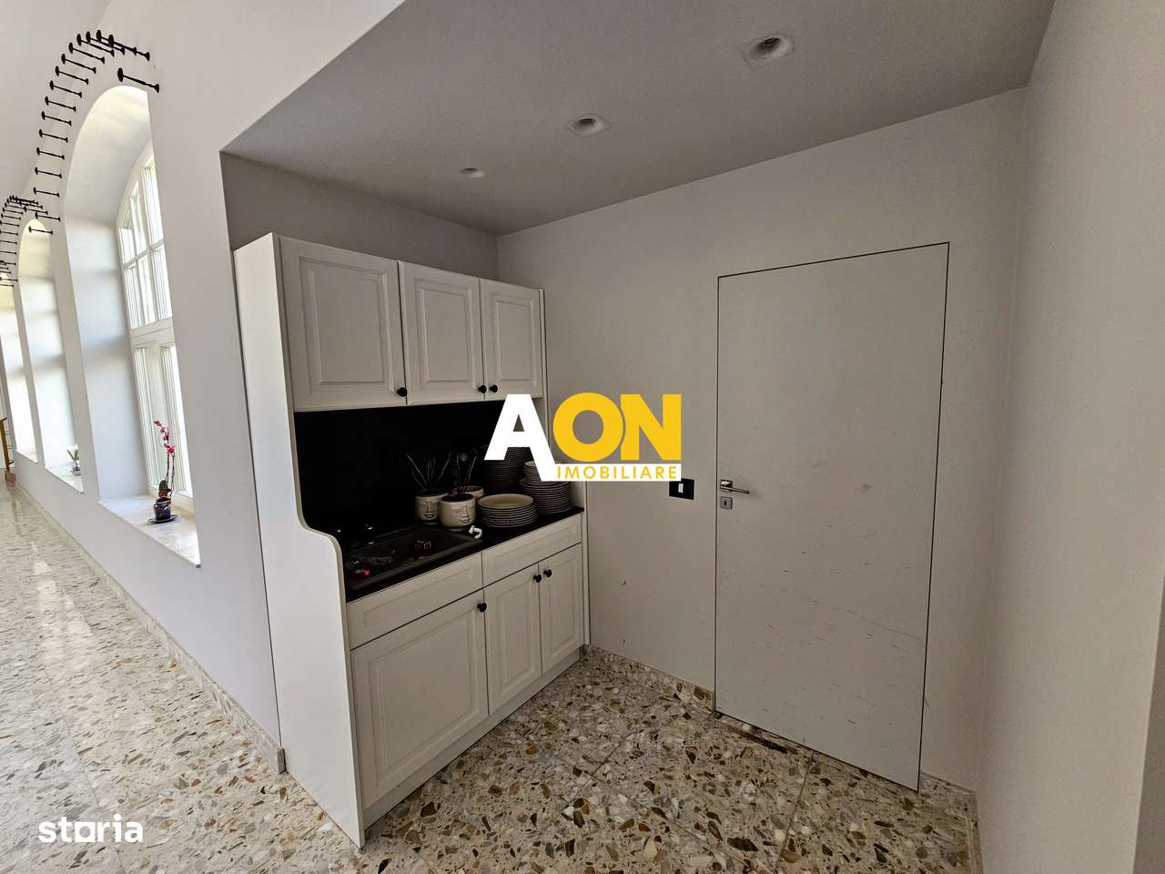 Spatiu de birouri,2 camere, ultracentral, 22 mp - Imagine principală: 2/5