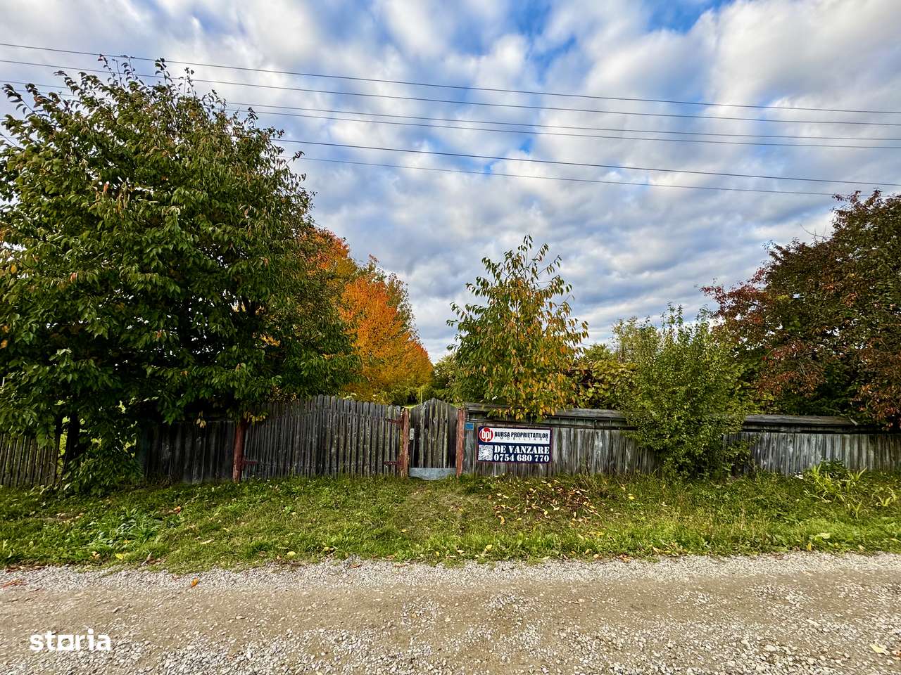 SE VINDE Teren de Casa de 4.300mp, situat in Poiana, Com.Brusturi, NT-1