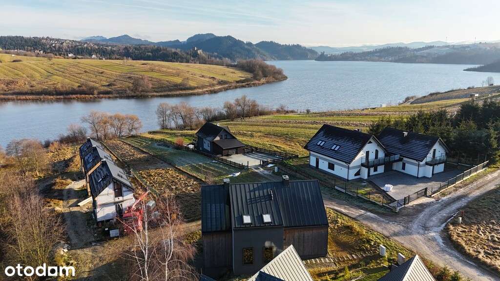 Dom z widokiem na J. Czorsztyńskie i dwa zamki-1