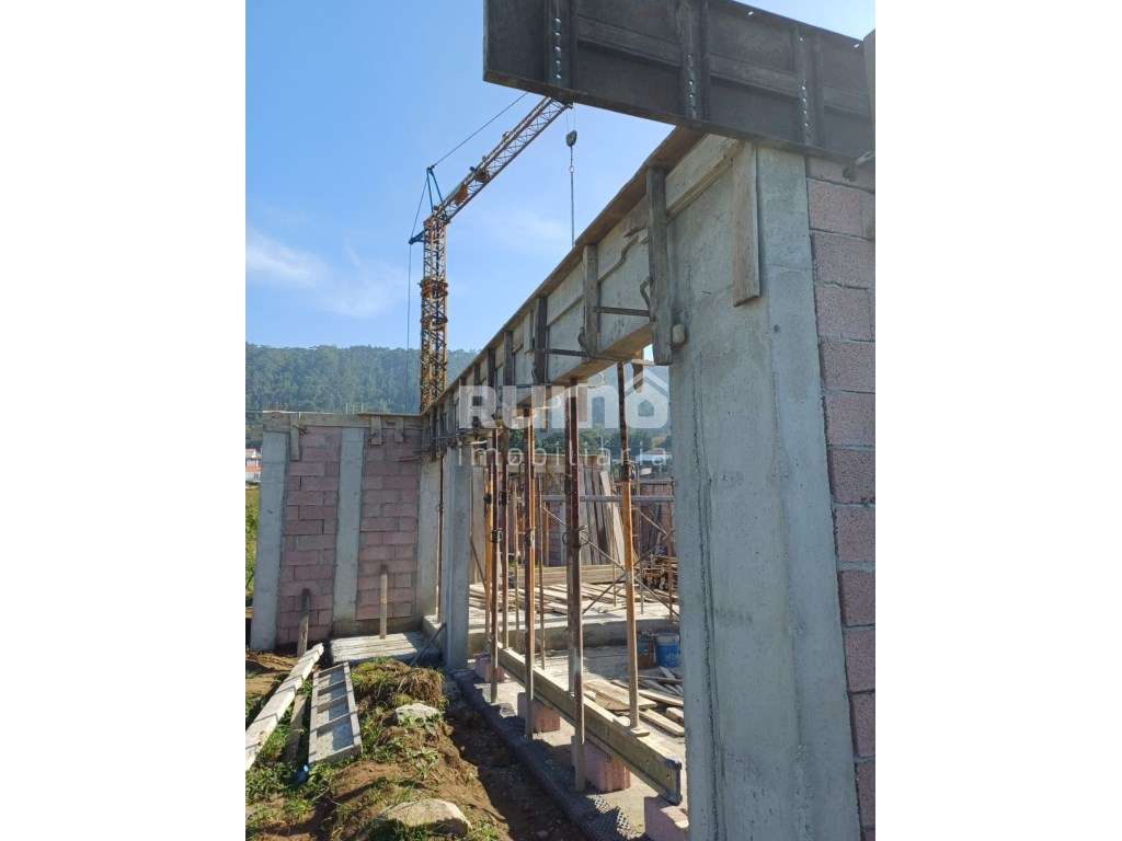 Moradia Unifamiliar V3 Térrea - Arquitetura Moderna-12