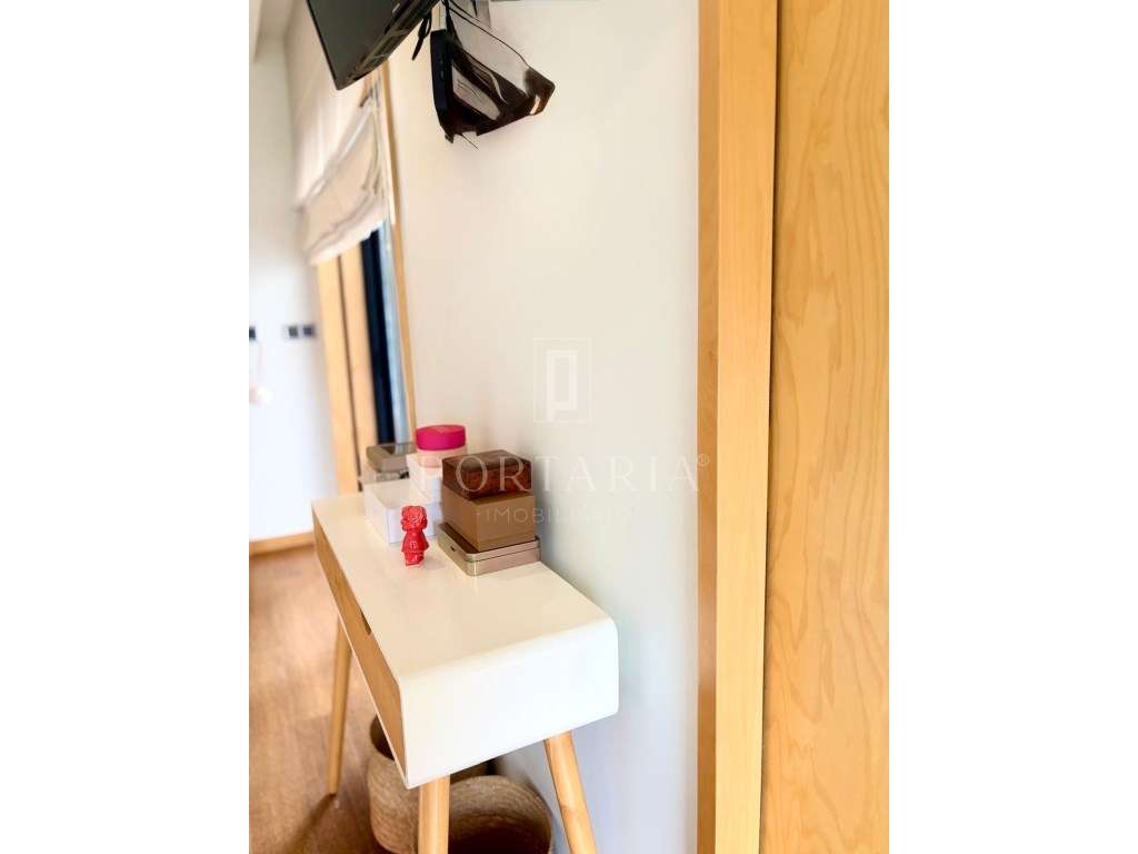 Apartamento T4 com terraço e garagem fechada em Aveiro-17