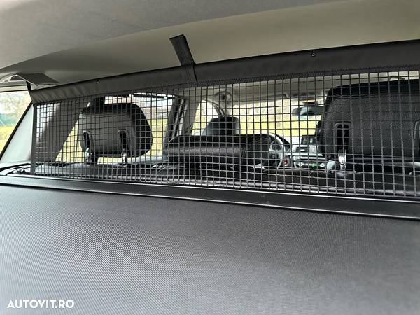 BMW Seria 3 320d Touring Aut. Luxury Line - 14
