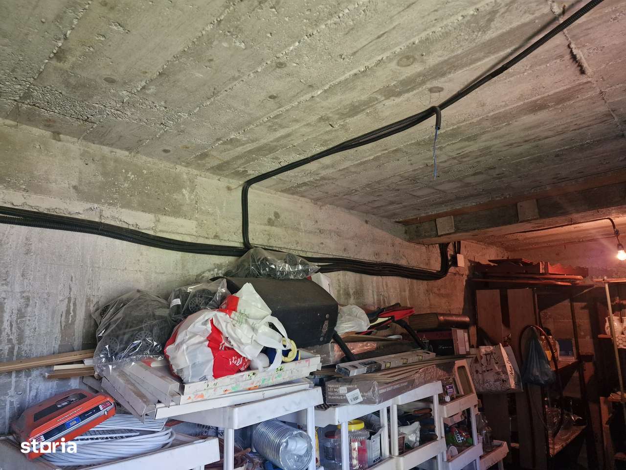 Casa+2400 mp teren+casa oaspeți in Comarnic priveliște frumoasa-6