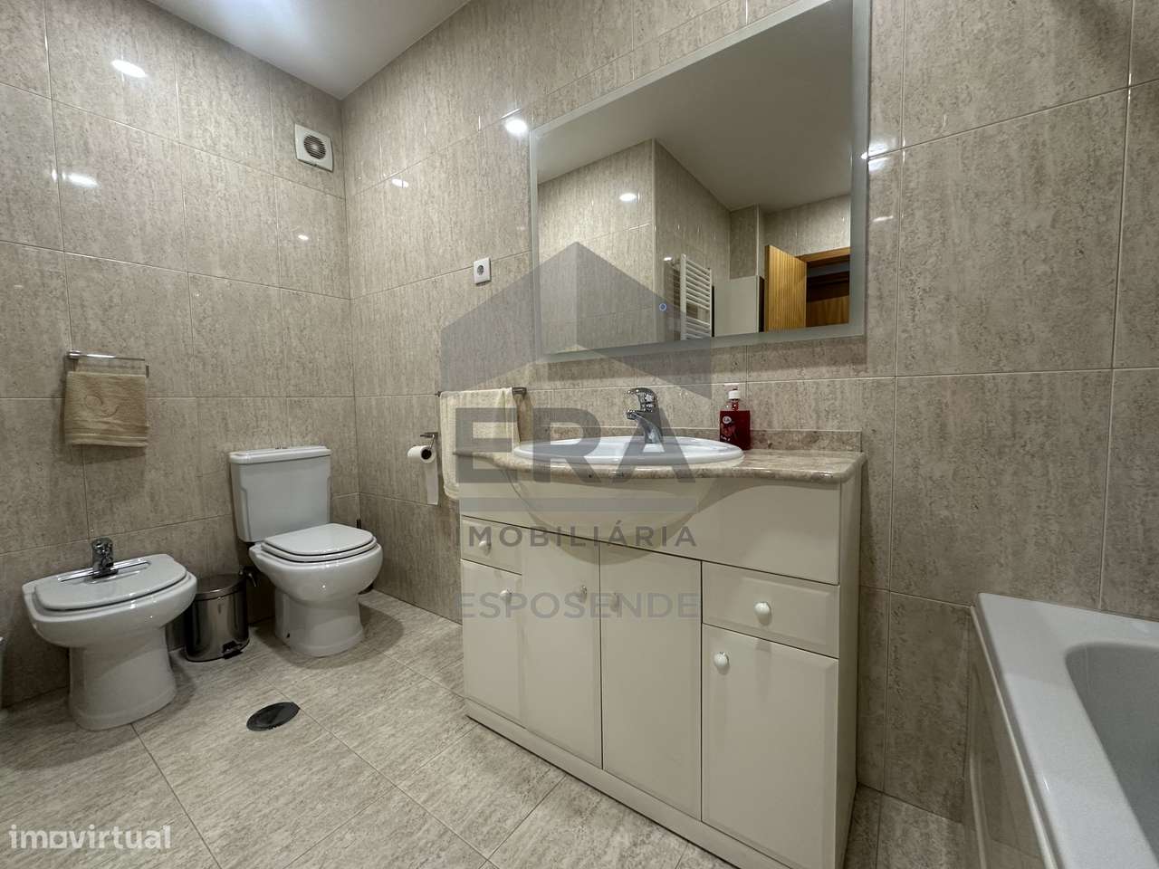 Apartamento T3, centro de Esposende-14