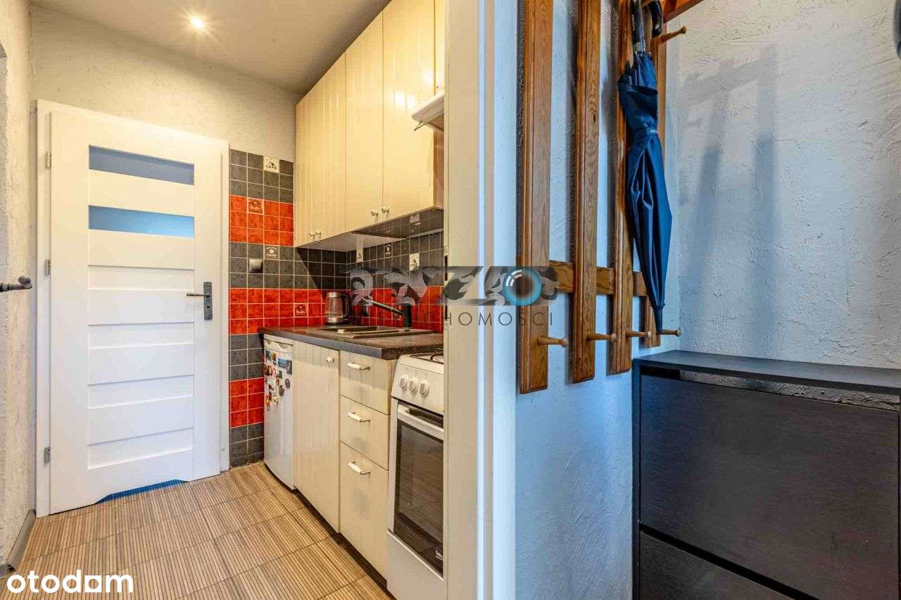 Przytulna kawalerka (27,6 m2) z niezależnym wejści-10