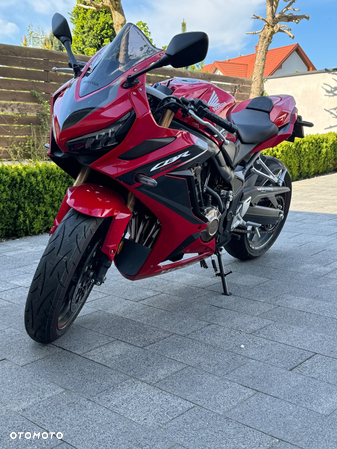 Honda CBR - 1