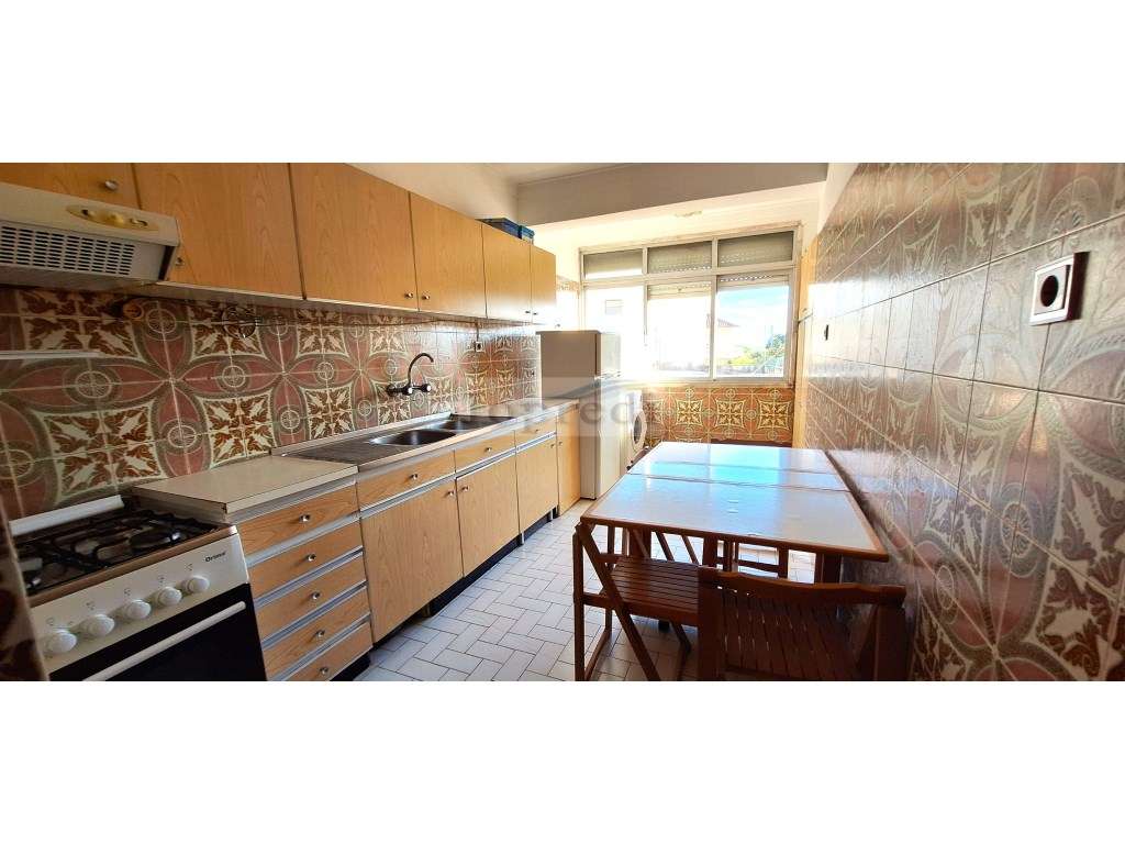 T1 com garagem box e arrecadação - Grande imagem: 3/11