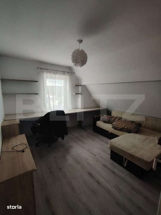 Apartament 3 camere, 48 mp | Etaj 3 | Curte comuna si parcare. - Imagine principală: 3/11