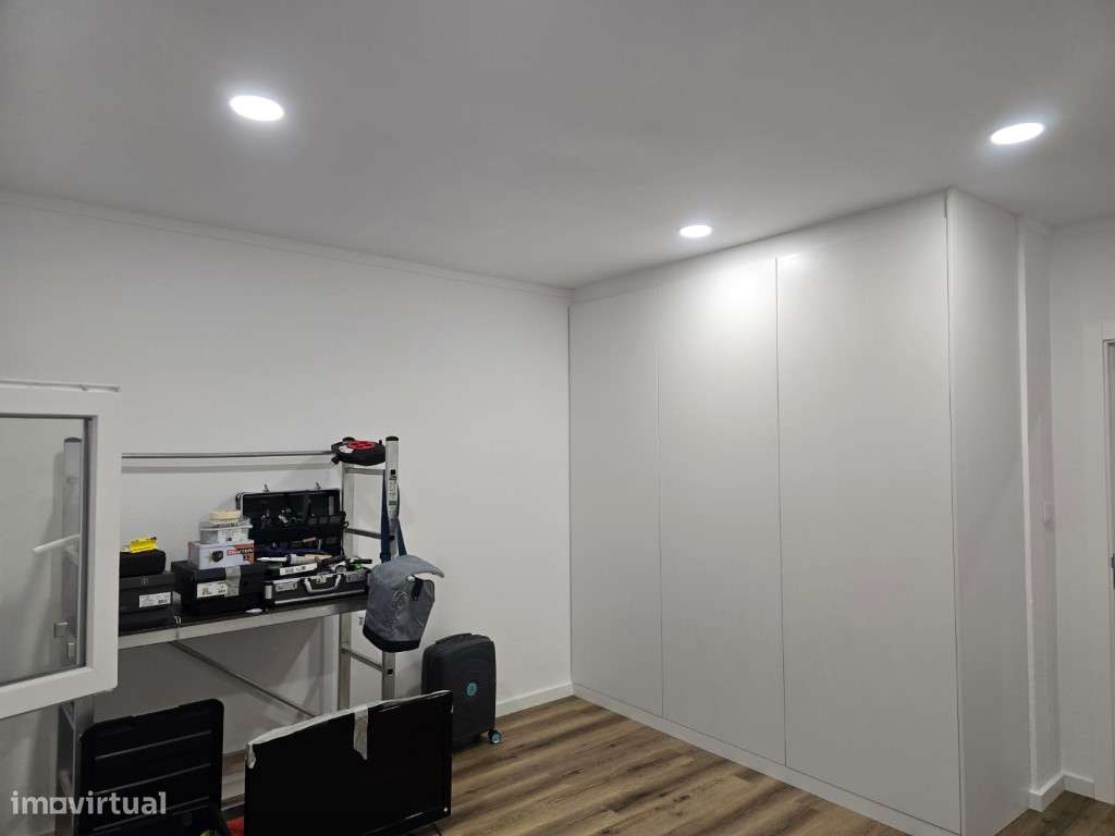 Simpática Moradia Térrea T2 com Piscina - Totalmente Remodelada-14