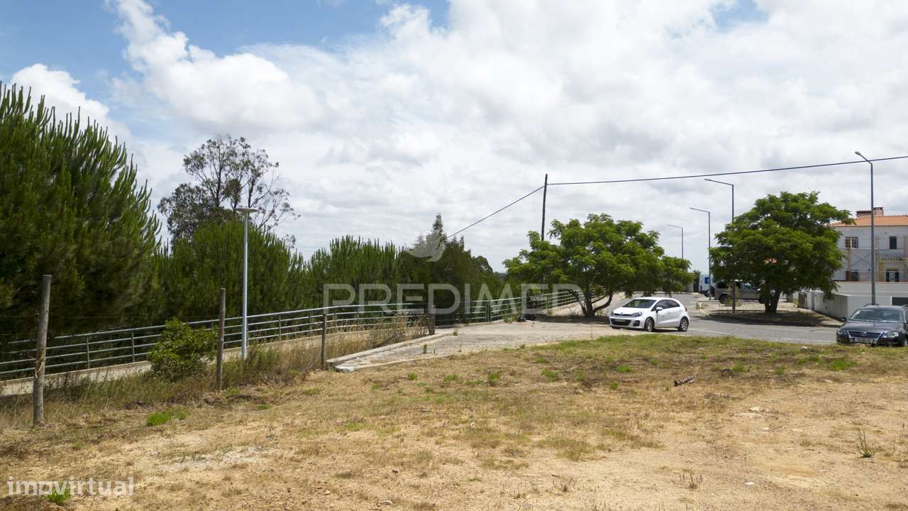 Lote de Terreno para construção de 4 fogos em São Teotónio - Grande imagem: 5/18