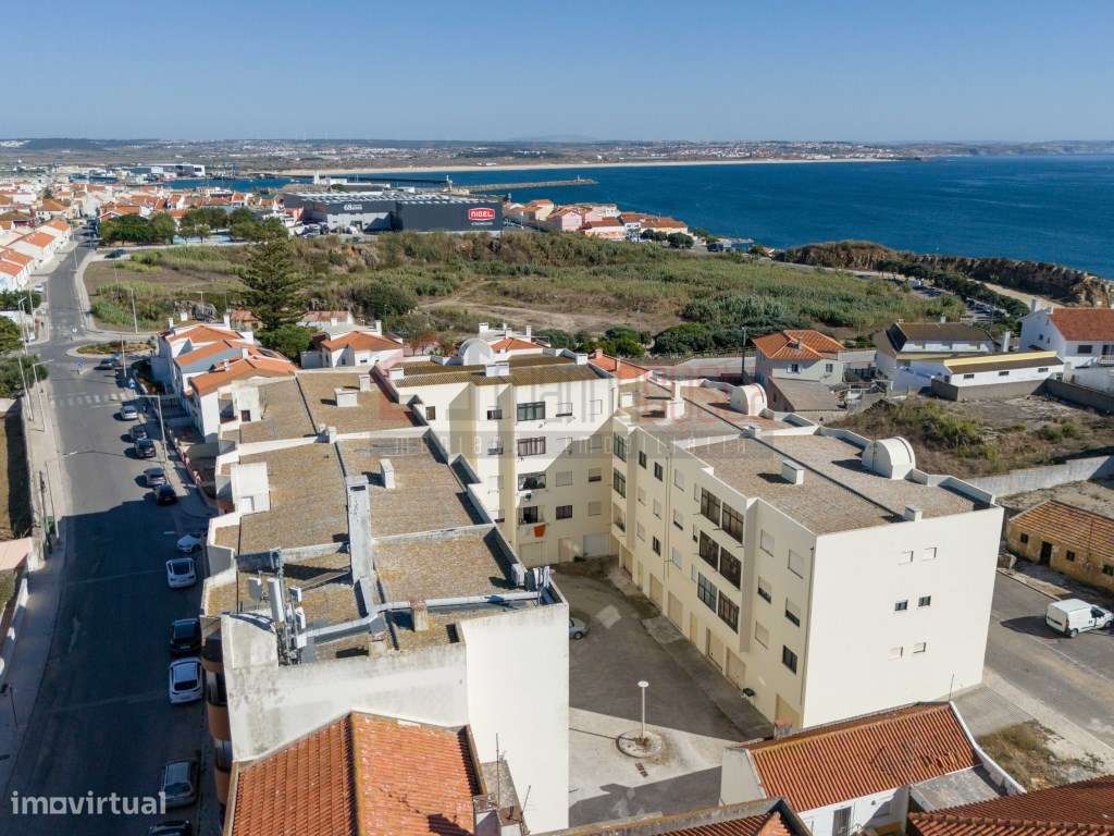 Apartamento T3 com Garagem Peniche Venda-21