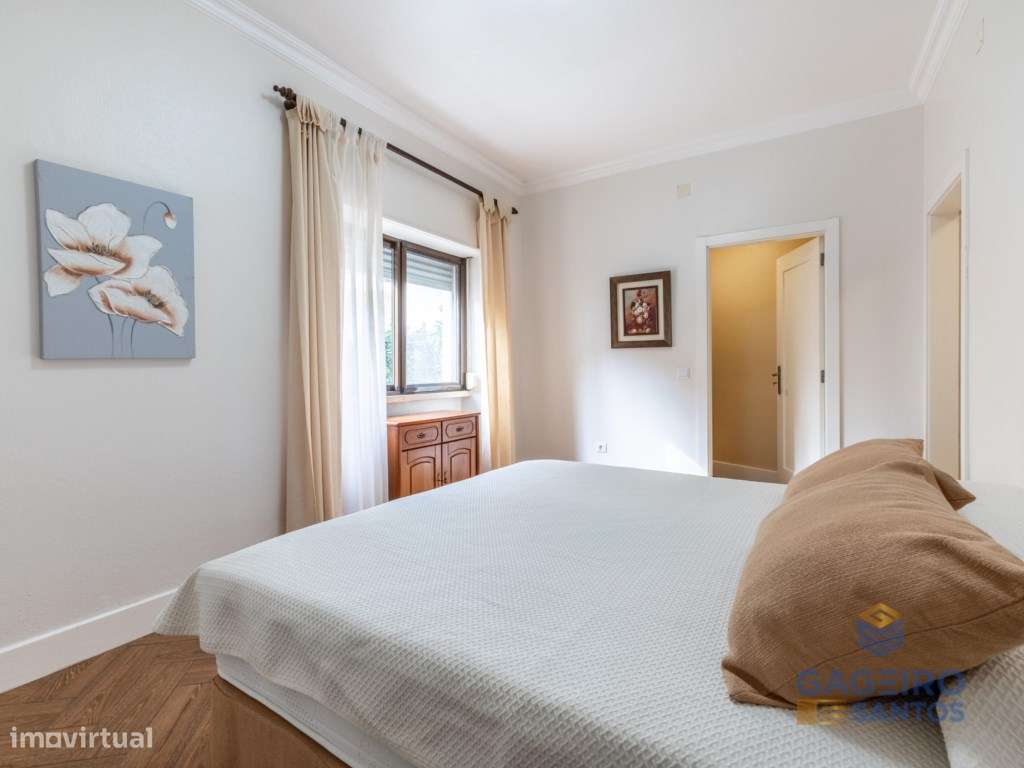 Moradia T2 + 1 com Jardim e Churrasqueira a 5 Minutos da Praia-5