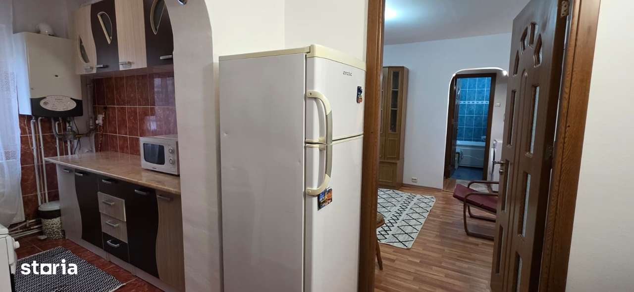 Piata Sud 3 camere Mobilat cu centrala - Imagine principală: 5/9