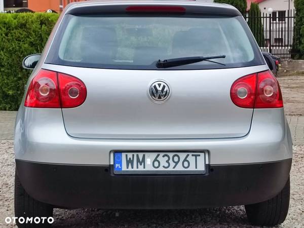 Volkswagen Golf V 1.6 FSI Trendline - 3