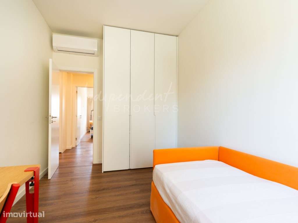 APARTAMENTO T2 REMODELADO E MOBILADO [ AJUDA]-11