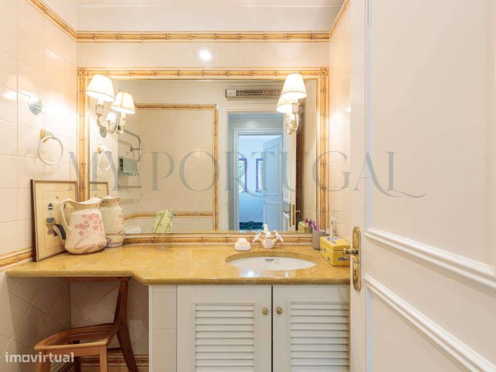 Sofisticação e Tranquilidade: Apartamento T2 no Condomínio Rei Carol-7