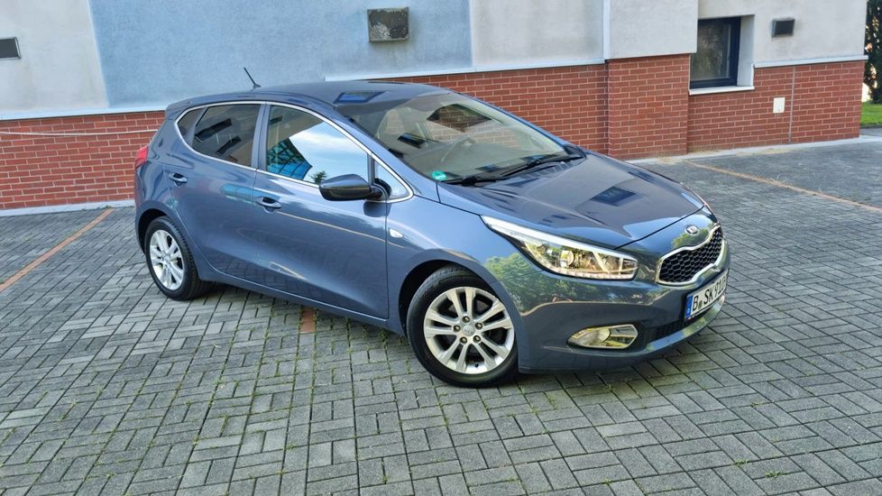 Kia Ceed II (2012-) 1.4 Business Line 2013