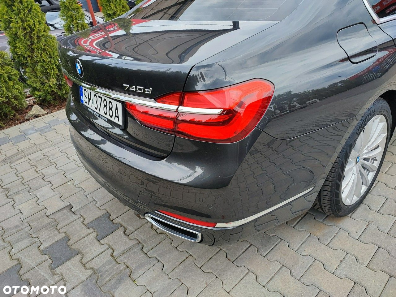 BMW Seria 7 - 36
