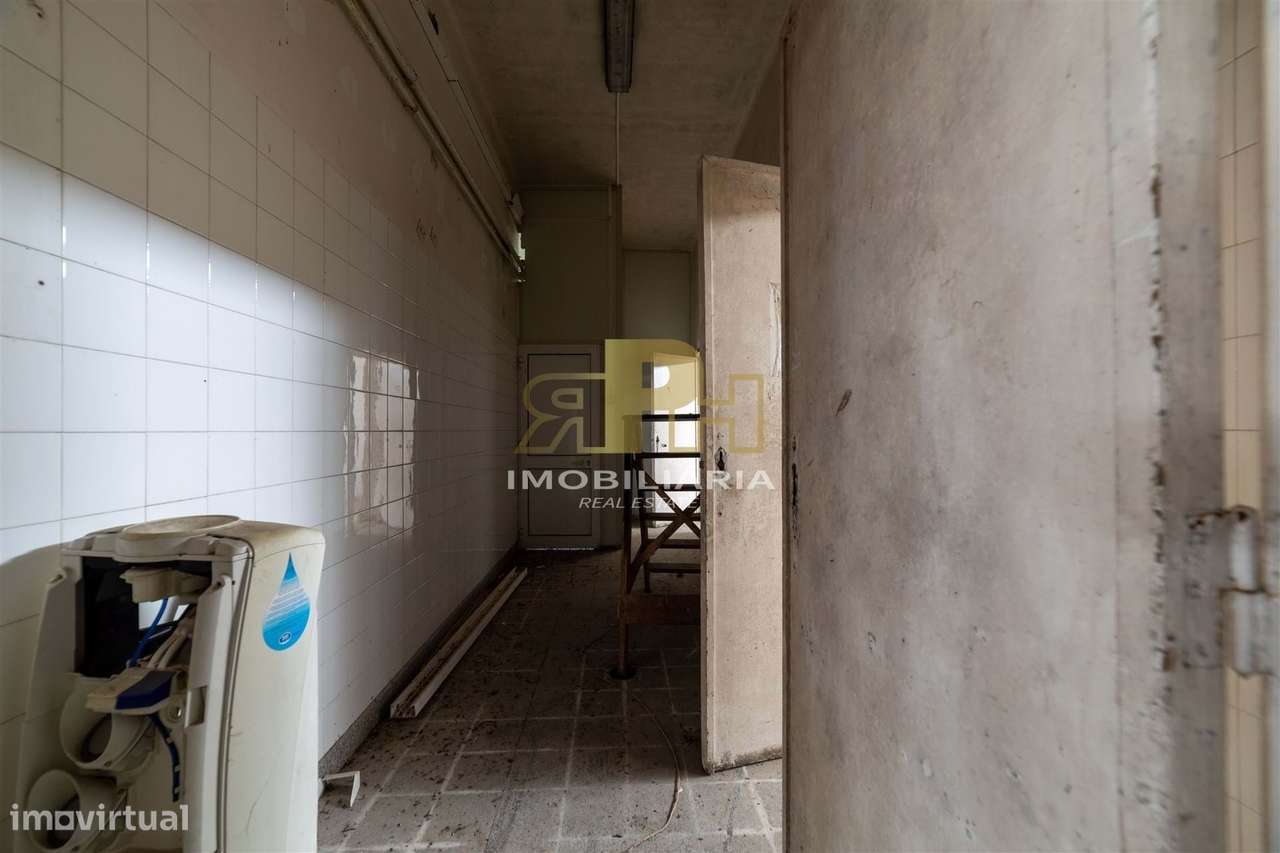 Armazém T6 Venda em Alcanhões,Santarém-34