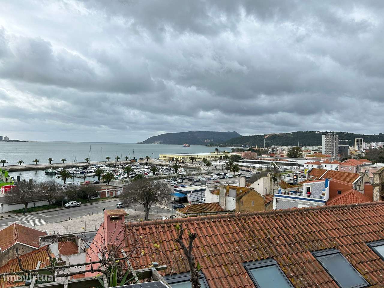 Andar de Moradia - V3 - Terraço / Jardim - Setúbal-22