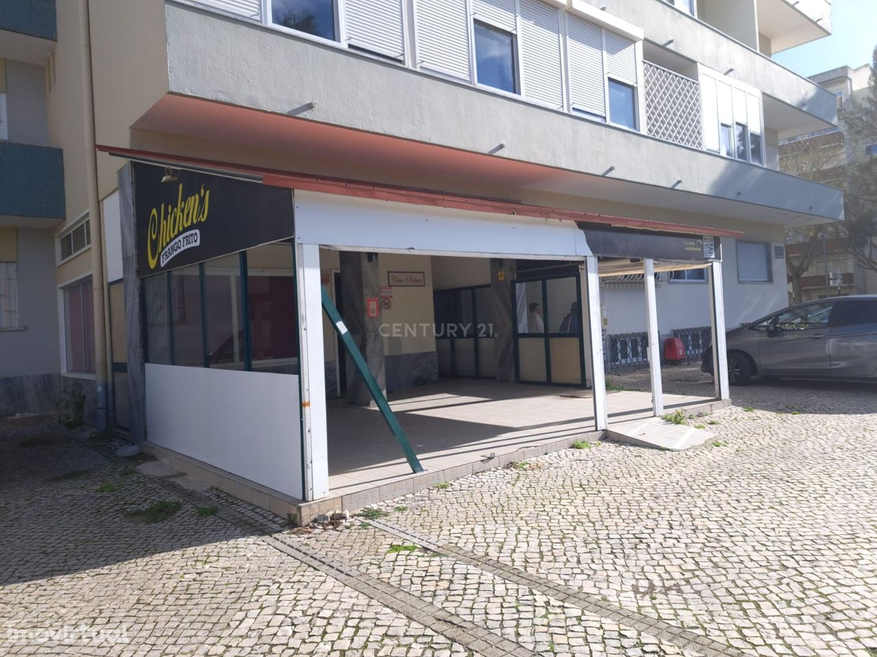 Restaurante com Esplanada em Santo António da Caparica