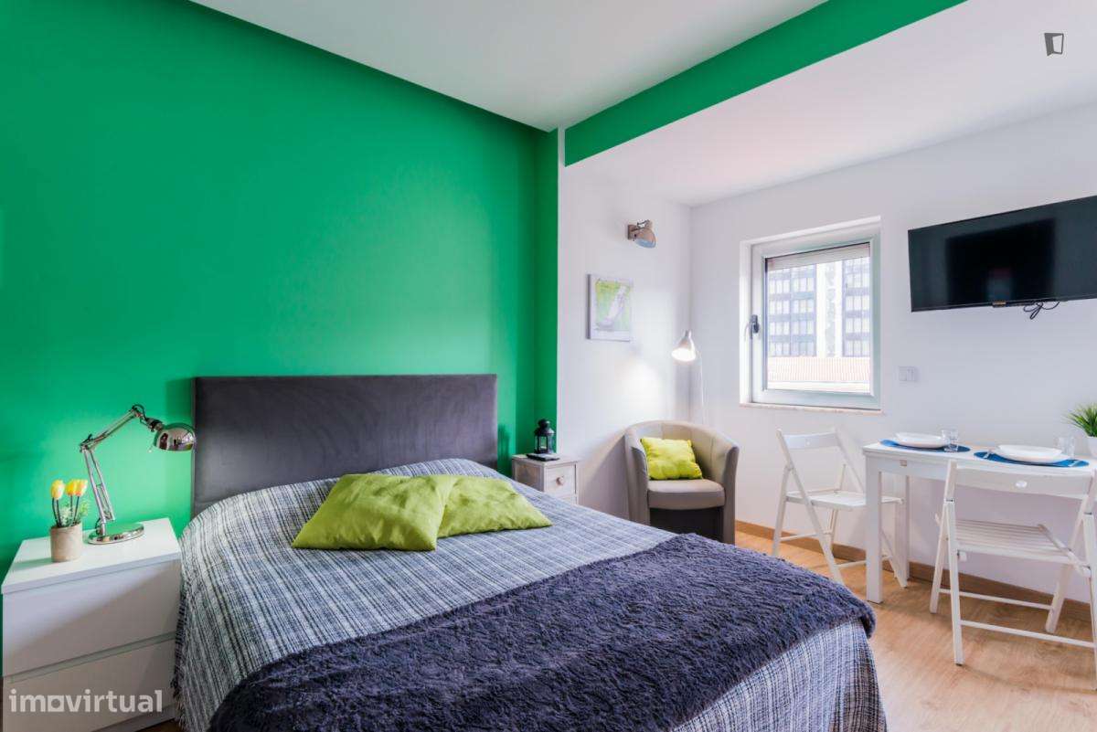 Estúdio - localizado em Baixa Coimbra - Grande imagem: 2/10