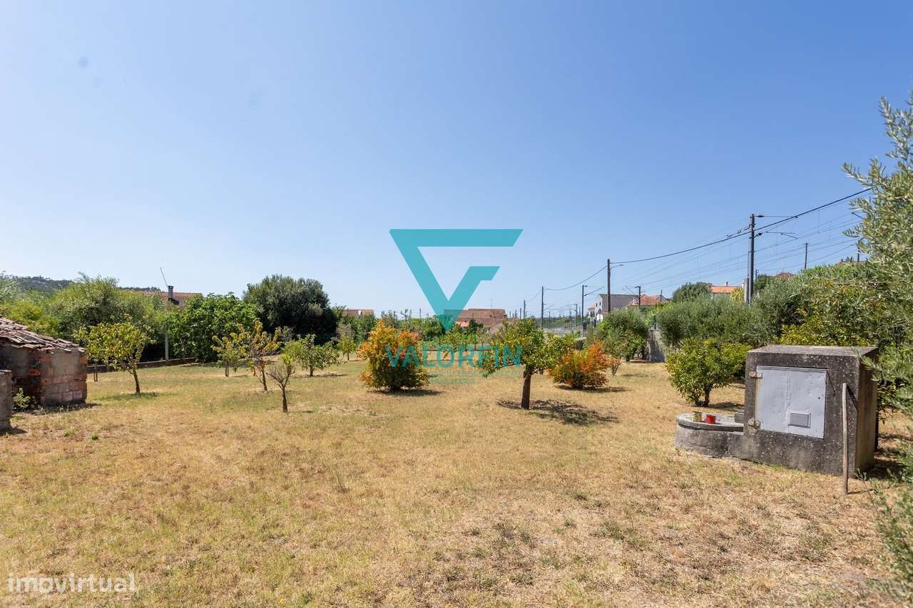 Moradia T5 c/ 1818 m² de Terreno - CAXARIAS / OURÉM-36