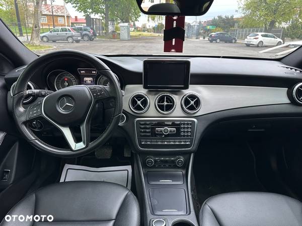 Mercedes-Benz GLA 250 4-Matic AMG Line - 31