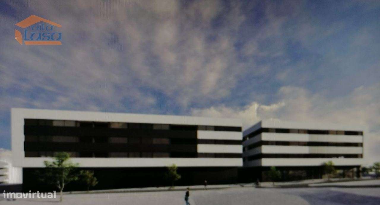 Loja de rua em prédio novo com lugar de garagem - São Pedro da Cova - Grande imagem: 5/6