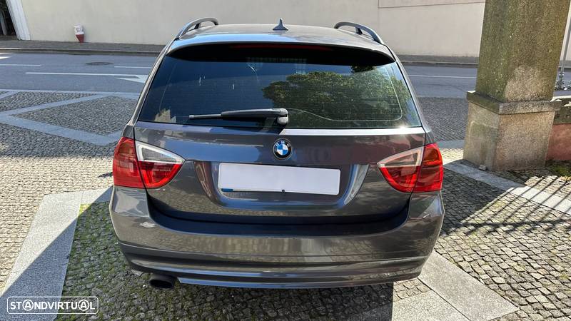 BMW 320 d Touring Dynamic - 6