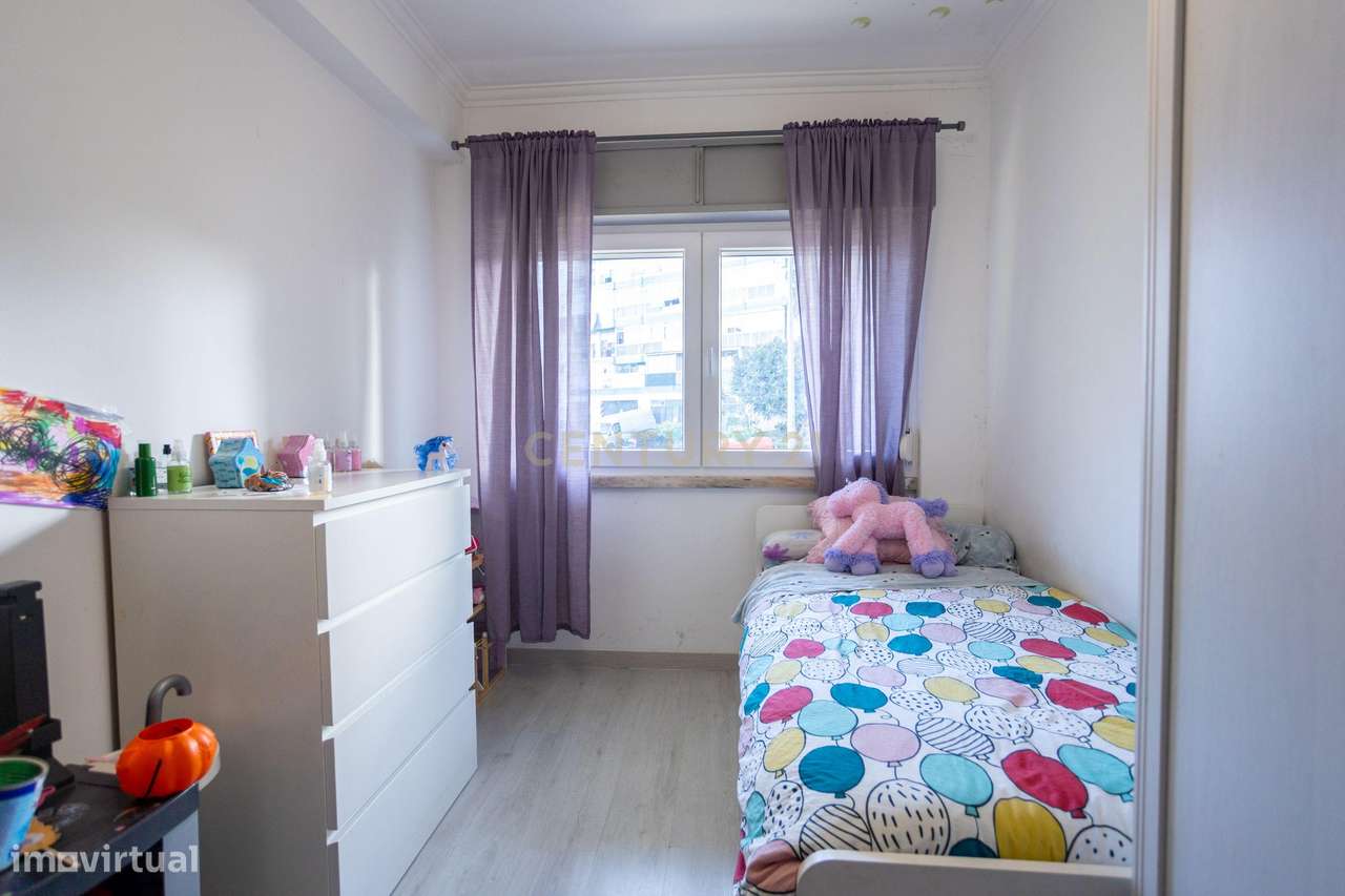 Apart. T2 c/70m2 na P. Stº Adrião - Rua Padre António Vieira-6